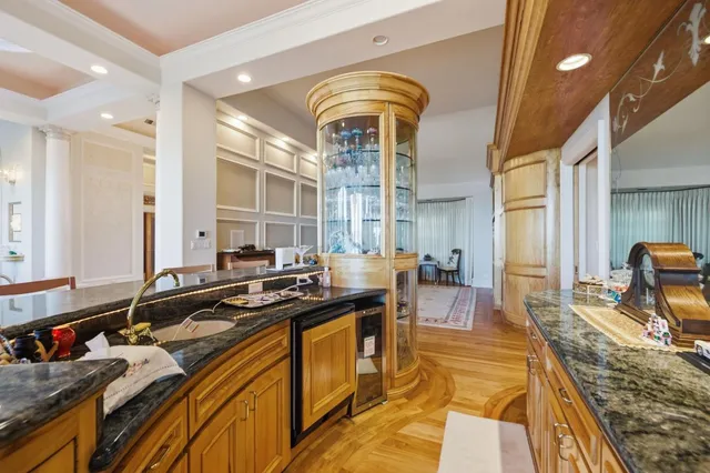 $9,800,000 | 2930 Privet Drive, Hillsborough, CA 94010