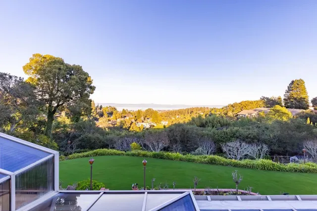 $9,800,000 | 2930 Privet Drive, Hillsborough, CA 94010