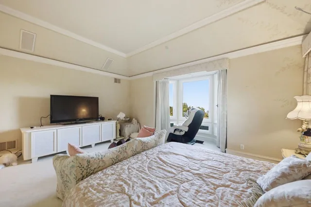 $9,800,000 | 2930 Privet Drive, Hillsborough, CA 94010