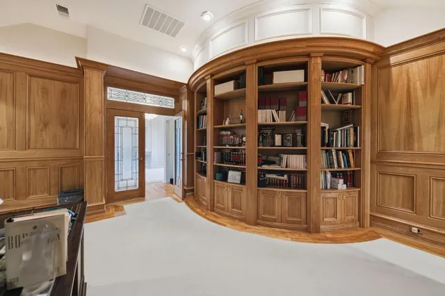 $9,800,000 | 2930 Privet Drive, Hillsborough, CA 94010