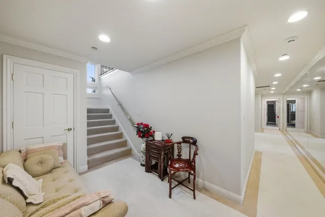 $9,800,000 | 2930 Privet Drive, Hillsborough, CA 94010