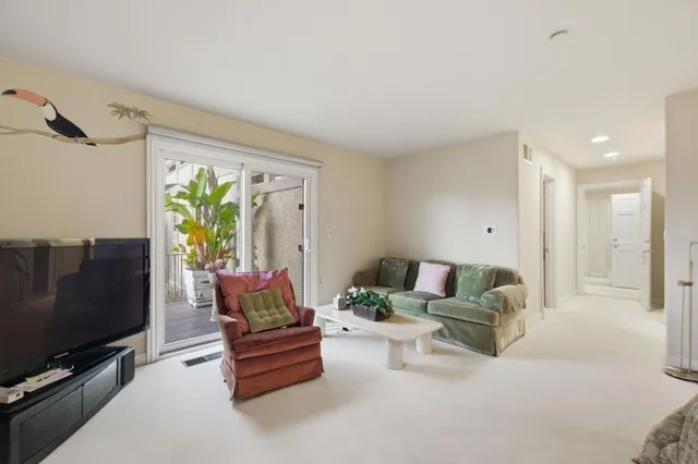 $9,800,000 | 2930 Privet Drive, Hillsborough, CA 94010