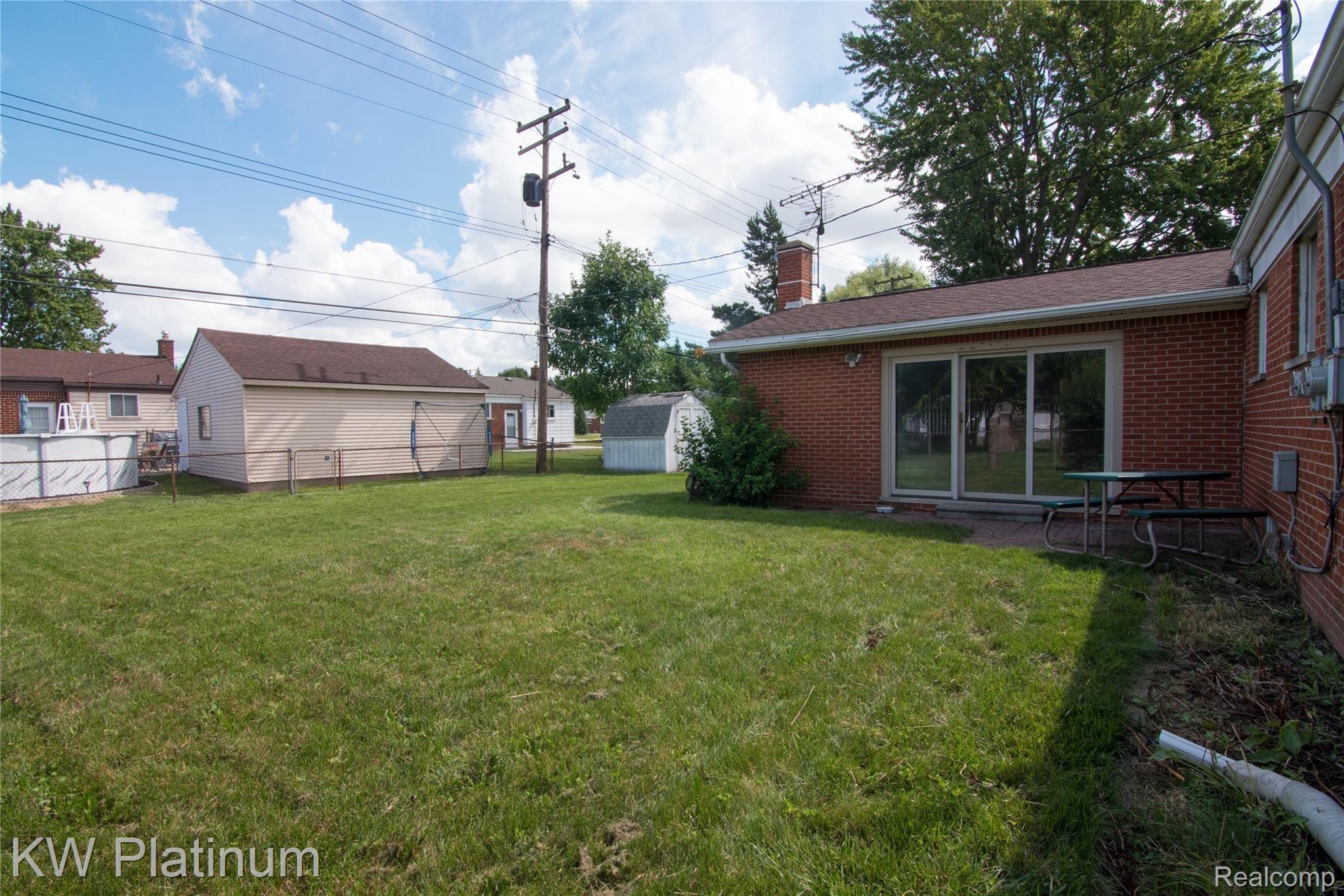 18449 Bittersweet Road Fraser, MI 48026 - Photo 25 of 26 002_18449_Bittersweet_Fraser_photo_25.jpg