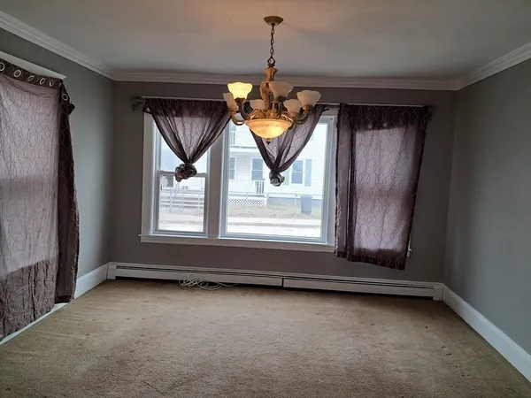 $2,000 | 146 Charlton Street, Unit 1, Southbridge, MA 01550