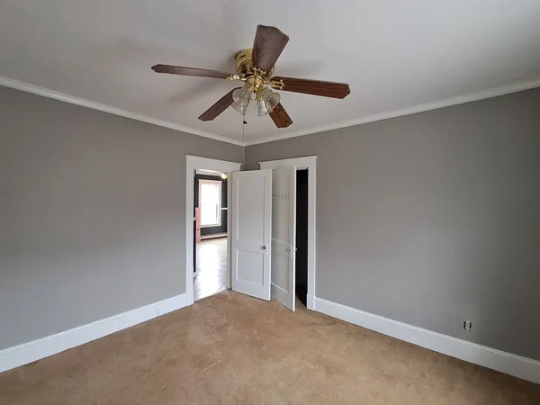 $2,000 | 146 Charlton Street, Unit 1, Southbridge, MA 01550