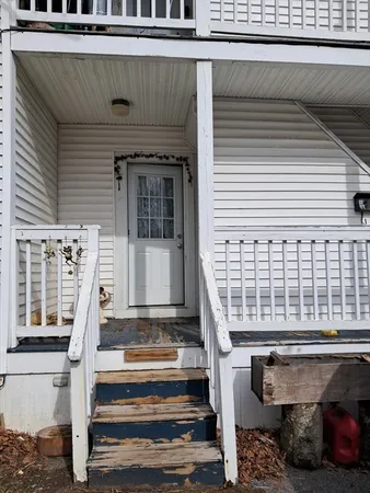 $2,000 | 146 Charlton Street, Unit 1, Southbridge, MA 01550