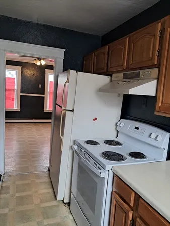 $2,000 | 146 Charlton Street, Unit 1, Southbridge, MA 01550