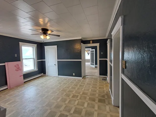 $2,000 | 146 Charlton Street, Unit 1, Southbridge, MA 01550