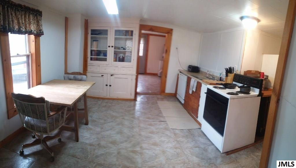 7015 Bunkerhill Road Jackson, MI 49201 - Photo 11 of 25 Photo 11