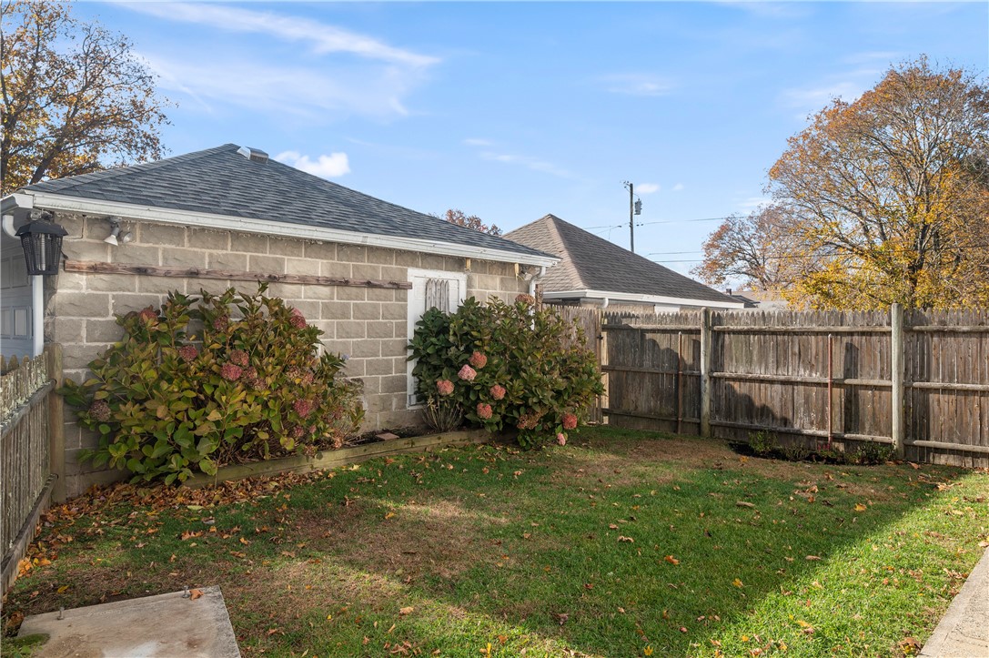 203 Hemond Avenue Woonsocket, RI 02895 - Photo 35 of 37