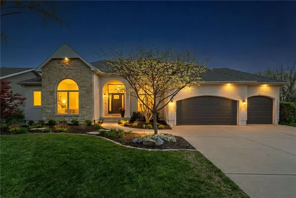 $799,000 | 15617 Pawnee Street, Overland Park, KS 66224