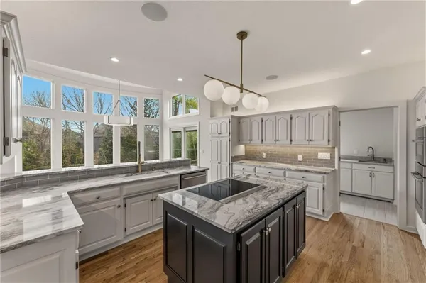 $799,000 | 15617 Pawnee Street, Overland Park, KS 66224