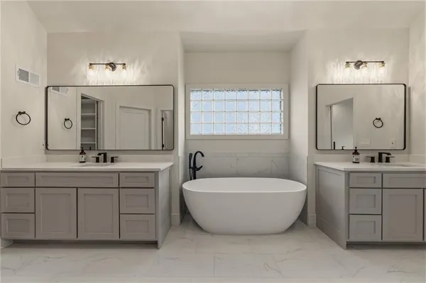 $799,000 | 15617 Pawnee Street, Overland Park, KS 66224