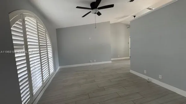 $5,200 | 453 Southwest 169th Terrace, Unit 453, Weston, FL 33326