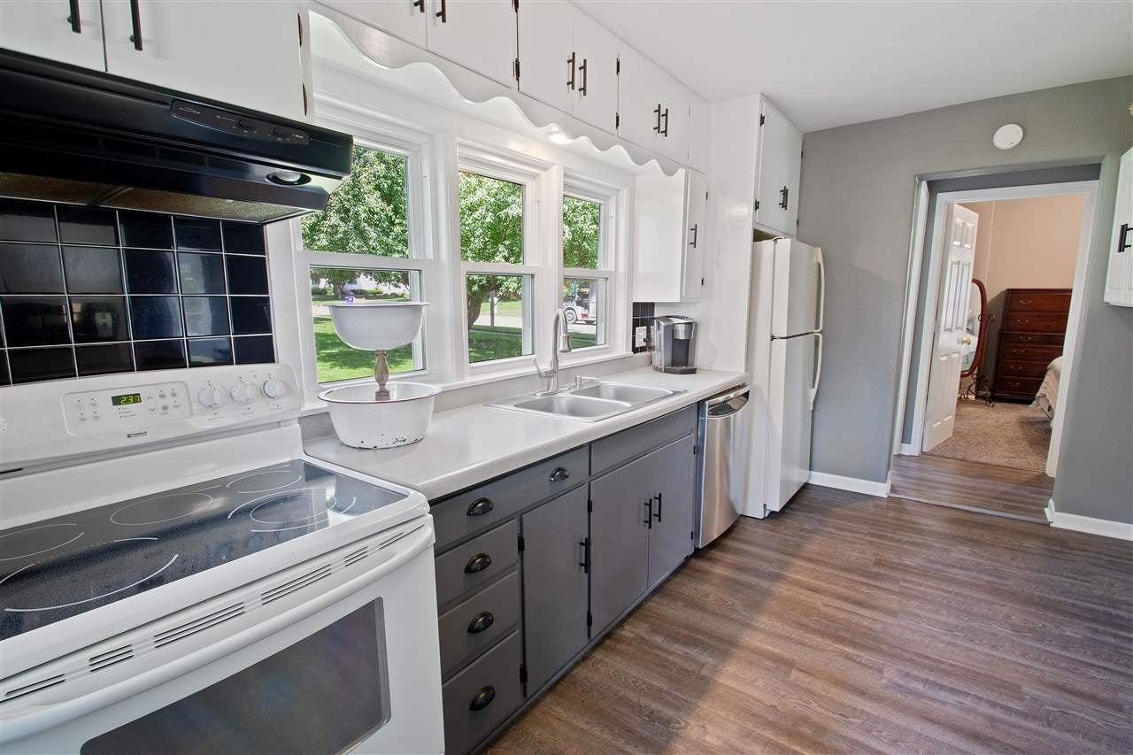801 3rd Street Kalona, IA 52247 - Photo 7 of 26 Gallery Image 7