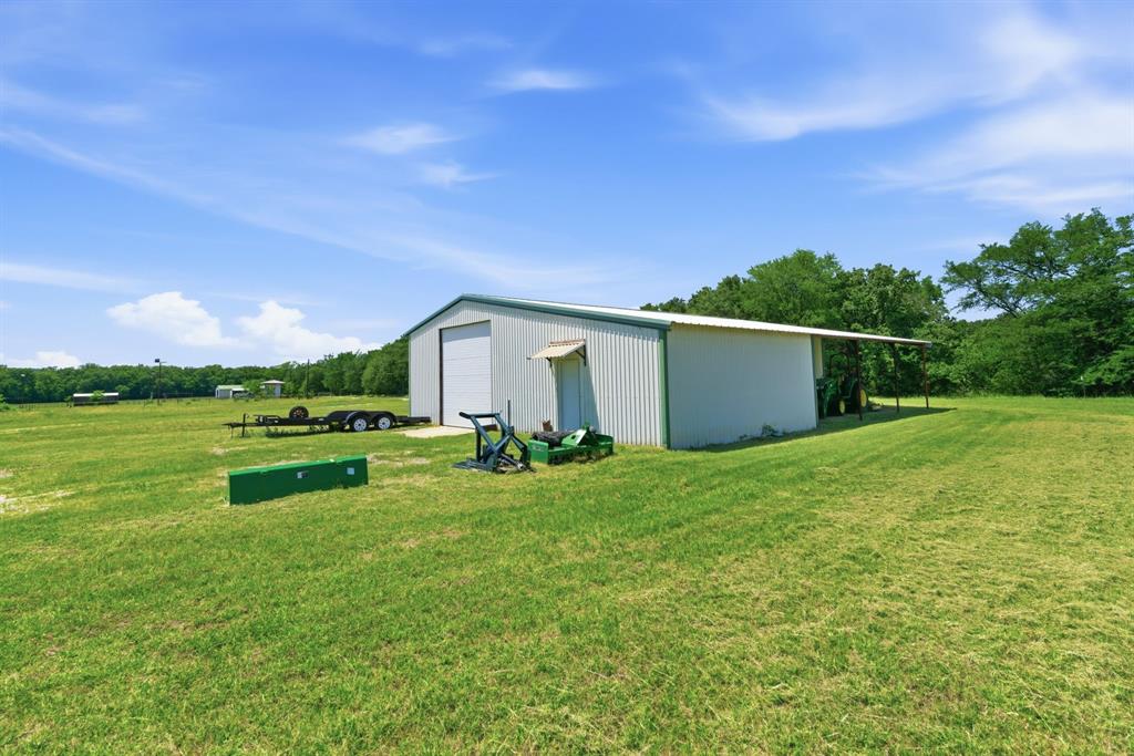 321 Cr 211 Road Gainesville, TX 76240 - Photo 28 of 40 45 x 60 Shop with AC and Foam Insulation