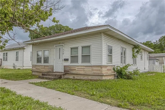 $155,000 | 602 North Grand Street, Pittsburg, KS 66762