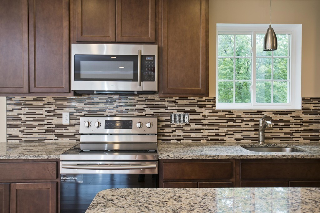 116 Granville Road Southwick, MA 01077 - Photo 4 of 30