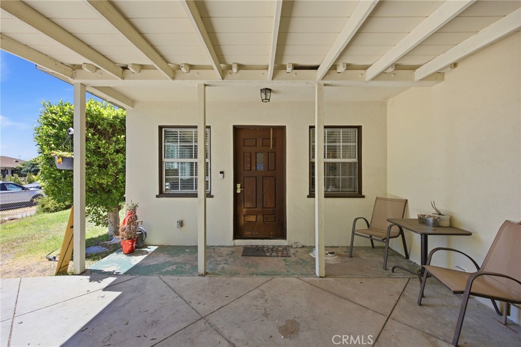 9652 Rincon Avenue Pacoima, CA 91331 - Photo 7 of 40