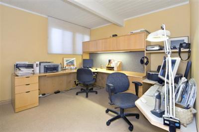 750 Del Ganado Road San Rafael, CA 94903 - Photo 12 of 13 a view of a workspace with furniture