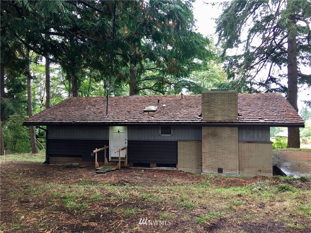1928 Lancaster Road Freeland, WA 98249 - Photo 1 of 23