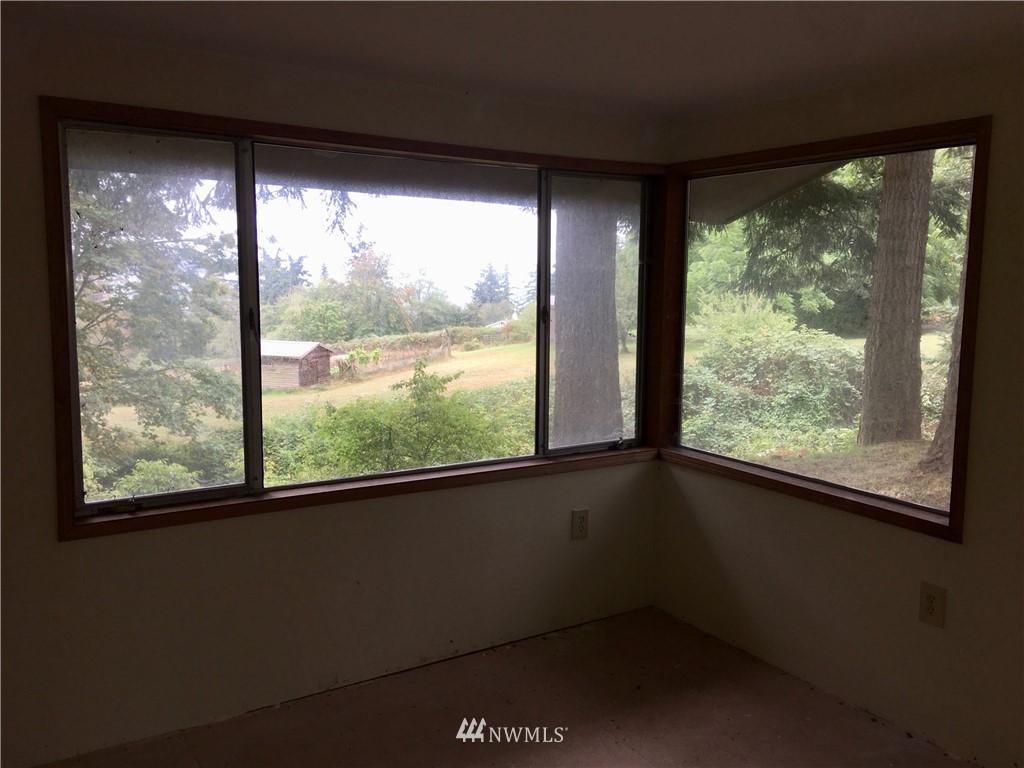 1928 Lancaster Road Freeland, WA 98249 - Photo 11 of 23