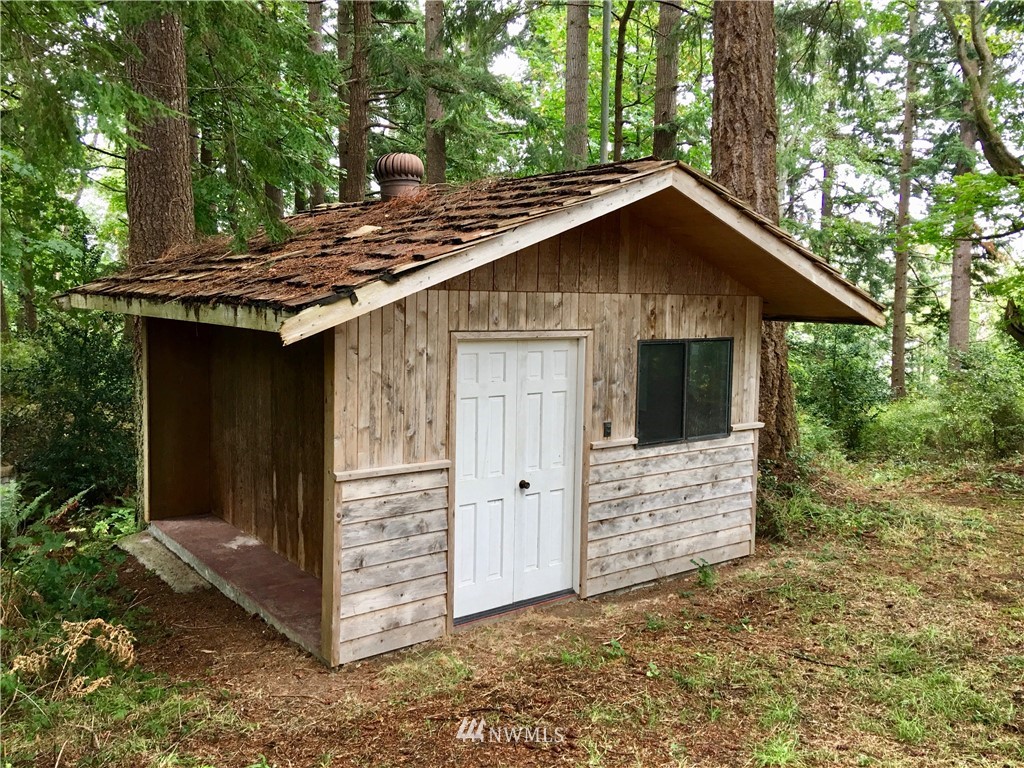 1928 Lancaster Road Freeland, WA 98249 - Photo 16 of 23