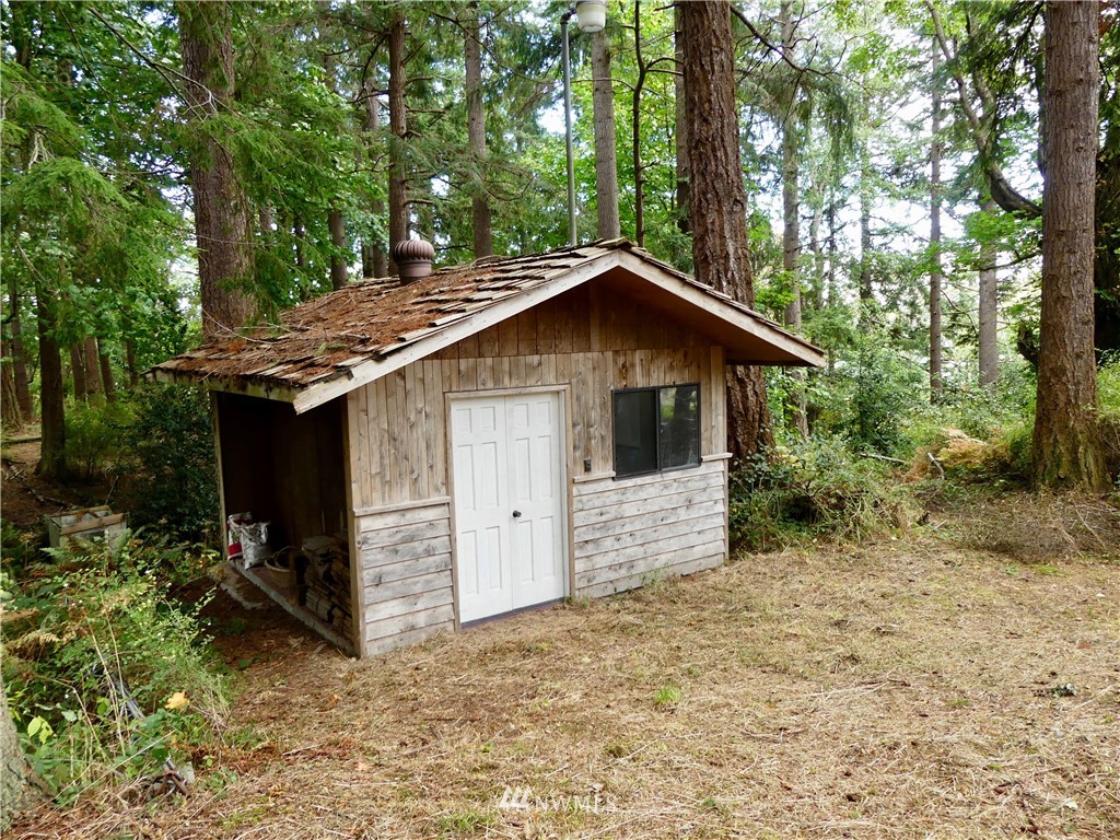1928 Lancaster Road Freeland, WA 98249 - Photo 17 of 23