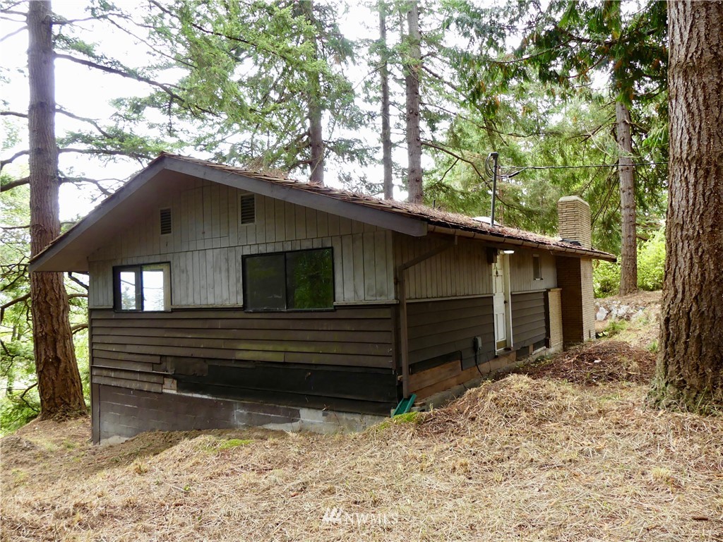 1928 Lancaster Road Freeland, WA 98249 - Photo 5 of 23