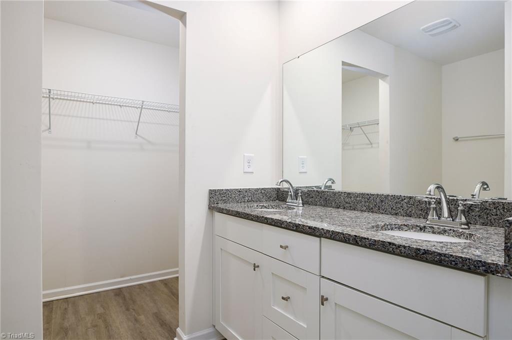 711 Fairview Street, Unit B High Point, NC 27260 - Photo 12 of 18 Main Bath