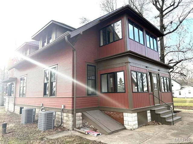 $260,000 | 55 West 1st Street, Addieville, IL 62214