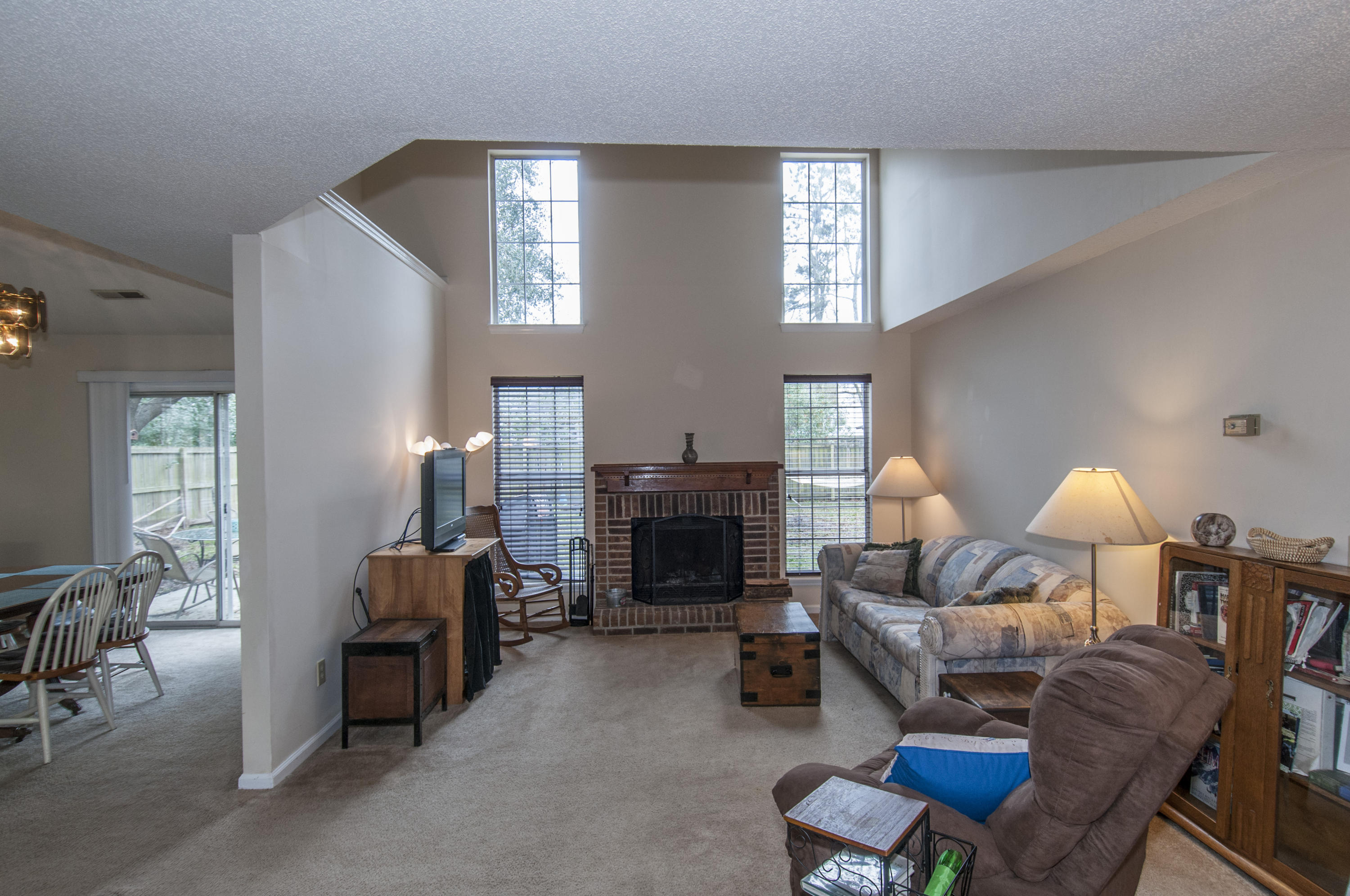 105 Windsor Mill Road Goose Creek, SC 29445 - Photo 4 of 27 _DSC4505