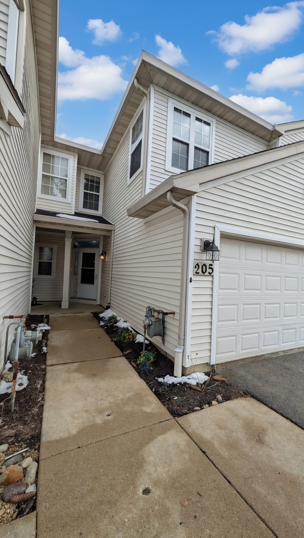 205 Key Largo Drive, Unit 205 Romeoville, IL 60446 - Photo 2 of 19