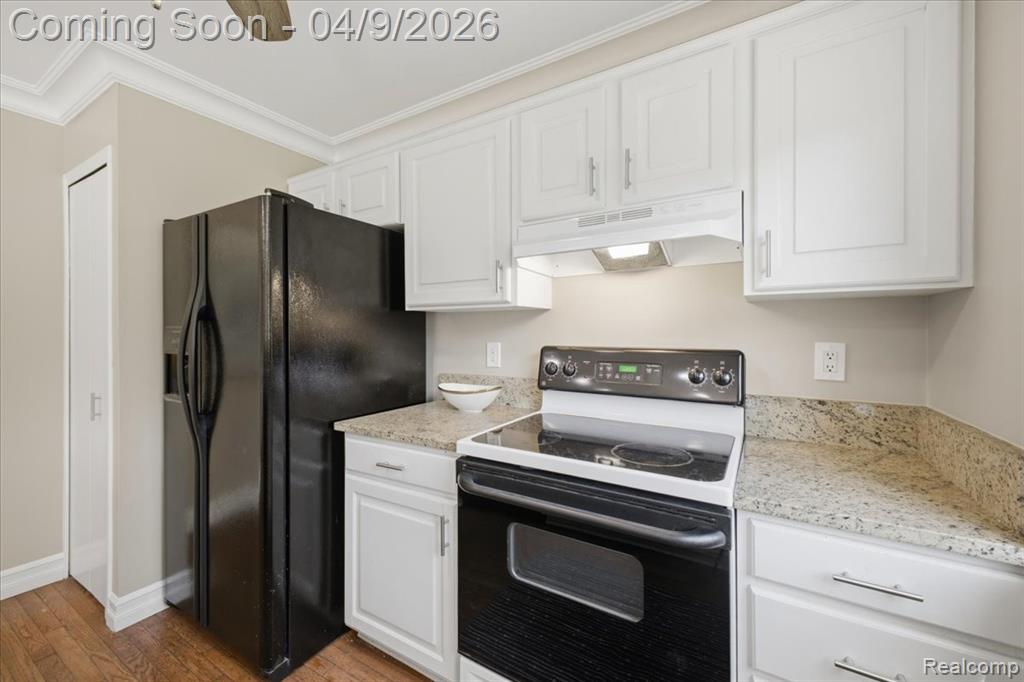889 Hadley Road Rochester Hills, MI 48307 - Photo 19 of 54