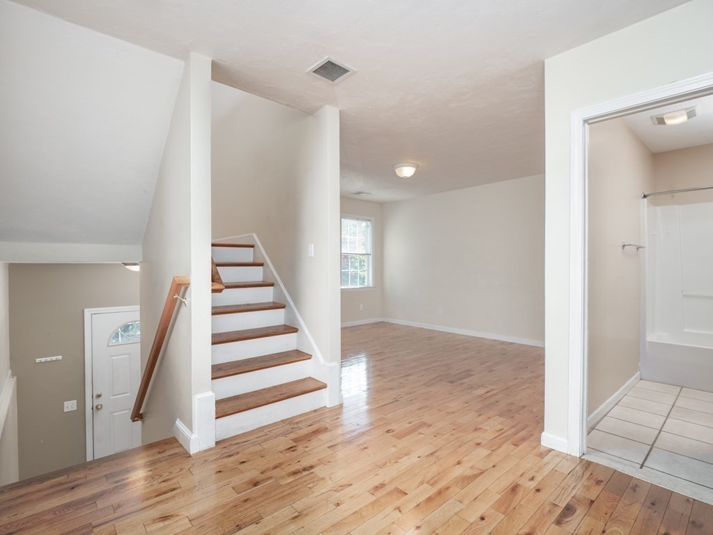 47 D North Street, Unit 1 Worcester, MA 01605 - Photo 14 of 40