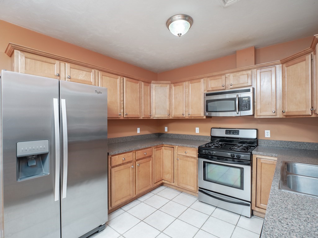 47 D North Street, Unit 1 Worcester, MA 01605 - Photo 5 of 40