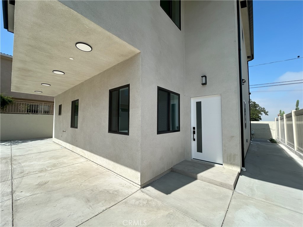 10363 Commerce Avenue Tujunga, CA 91042 - Photo 24 of 51 a view of a house with a outdoor space