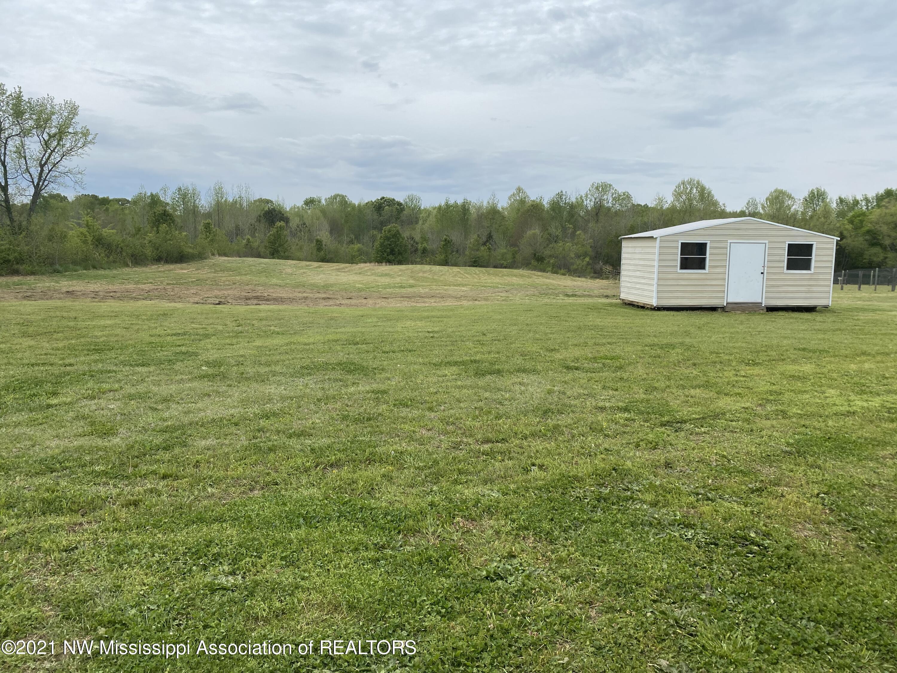 406 Woodview Road Byhalia, MS 38611 - Photo 19 of 19 IMG-8673
