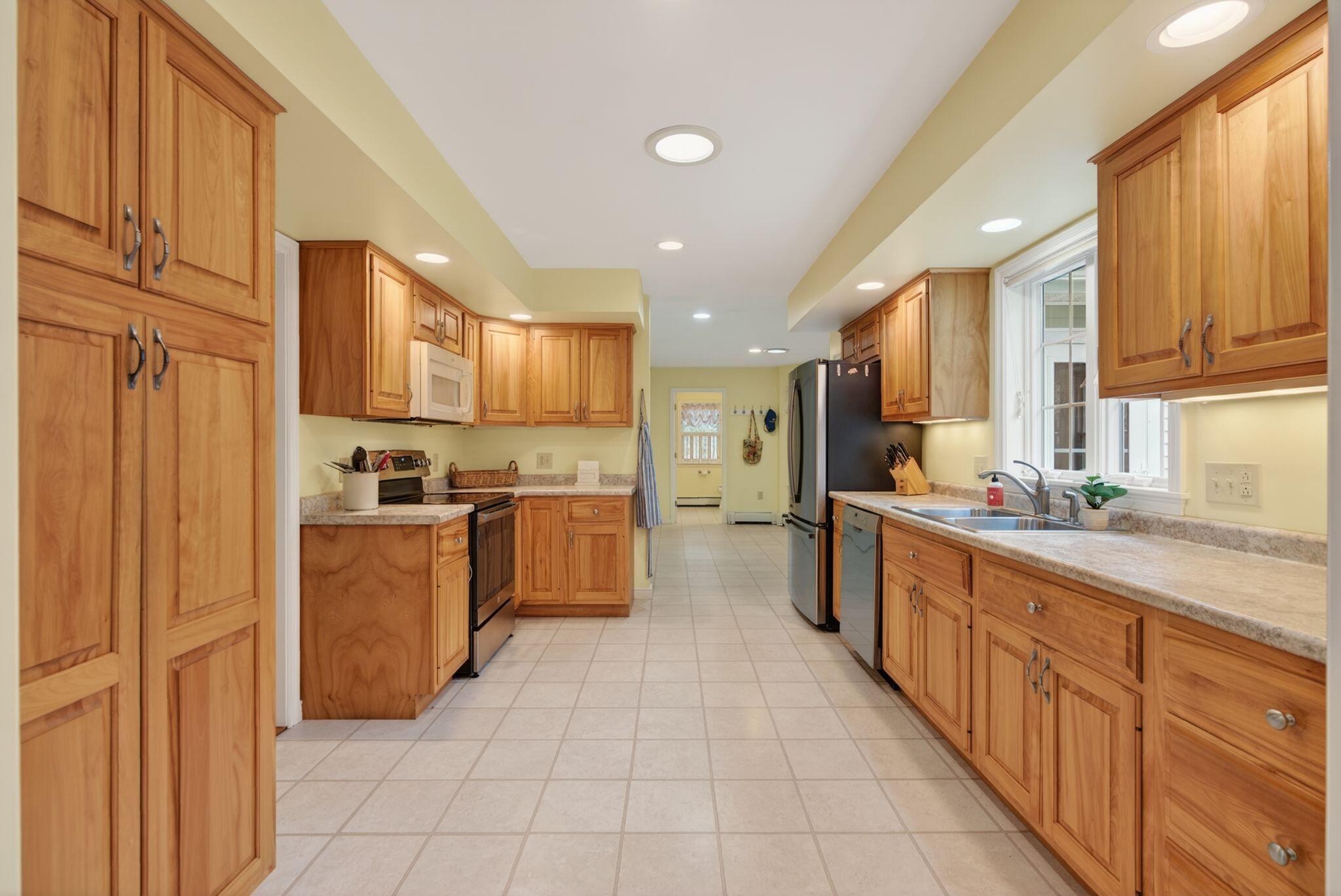 12 Jewell Street Brunswick, ME 04011 - Photo 39 of 86 40_DSC03370