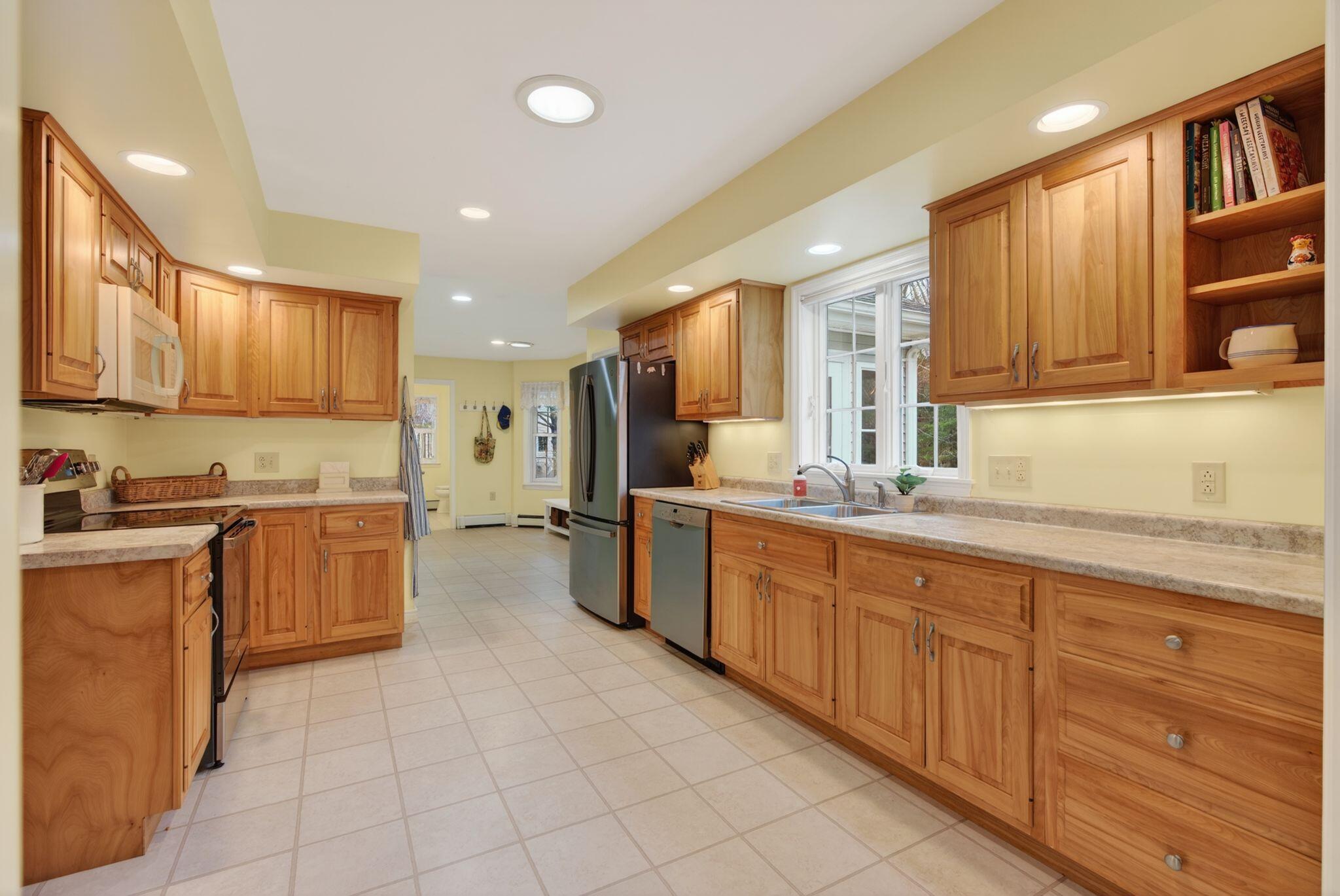12 Jewell Street Brunswick, ME 04011 - Photo 40 of 86 41_DSC03375