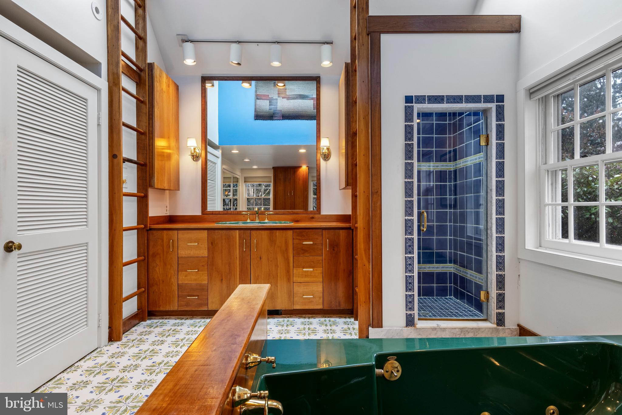 331 Fishers Road Bryn Mawr, PA 19010 - Photo 31 of 64 Jetted tub and private water closet