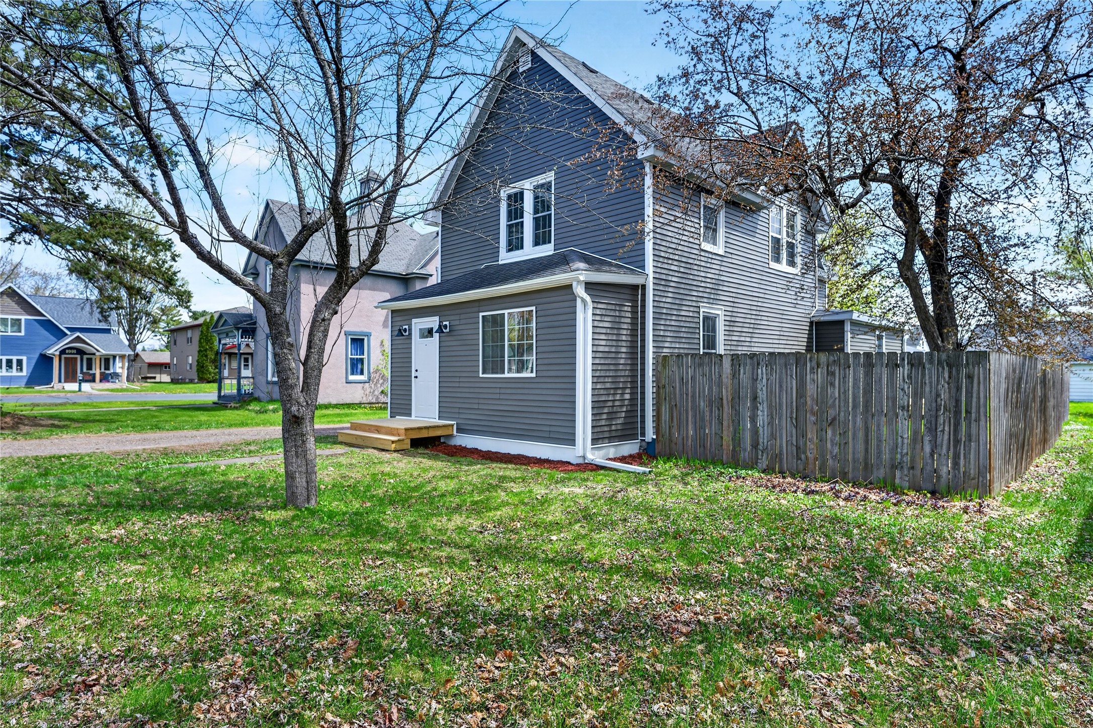 816 North Summit Street Spooner, WI 54801 - Photo 2 of 35