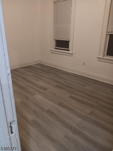 259 Weequahic Avenue, Unit 2 Newark, NJ 07112 - Photo 5 of 7