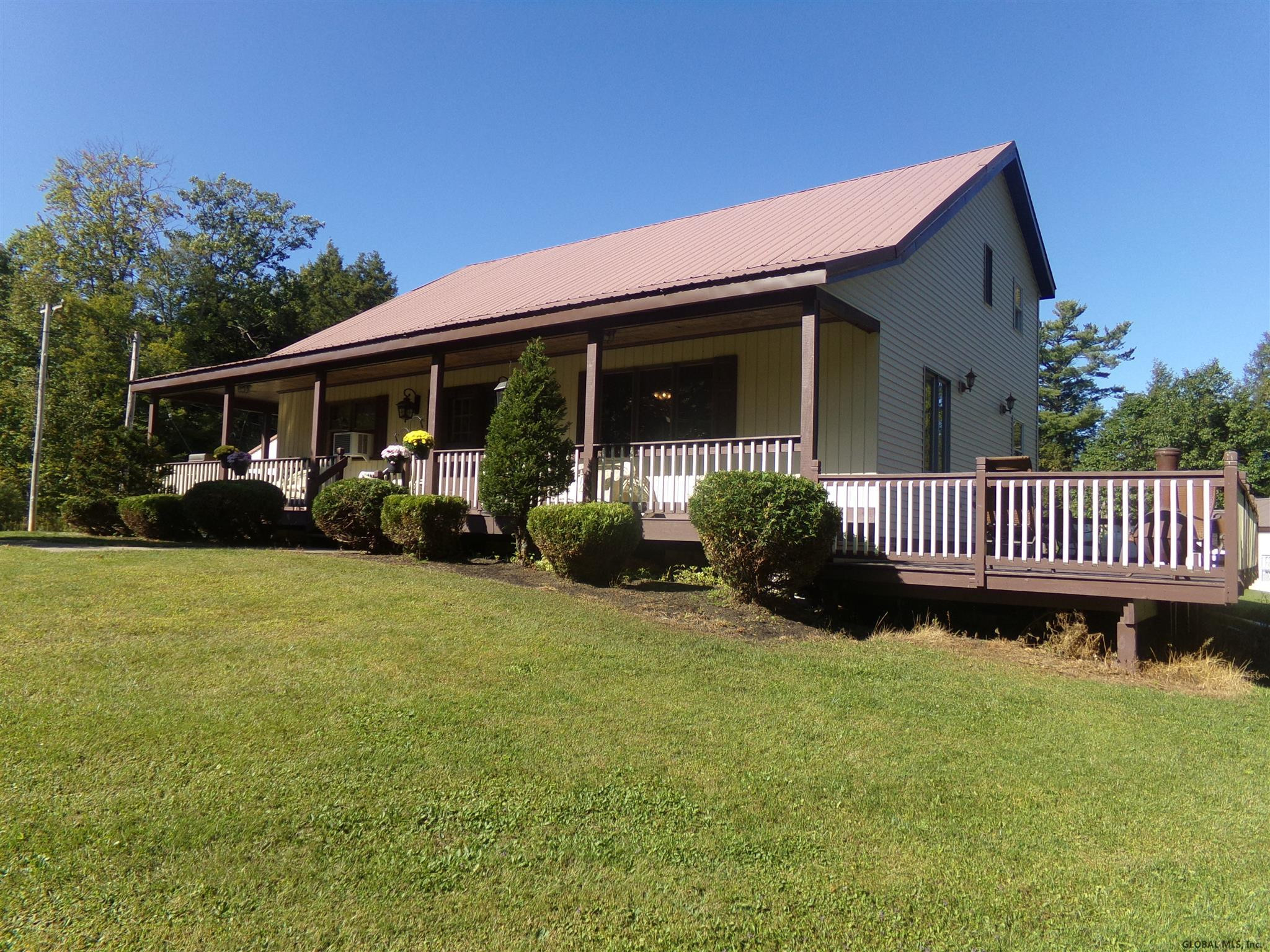 275 Smith Road Perth, NY 12010 - Photo 2 of 61 Photo 2