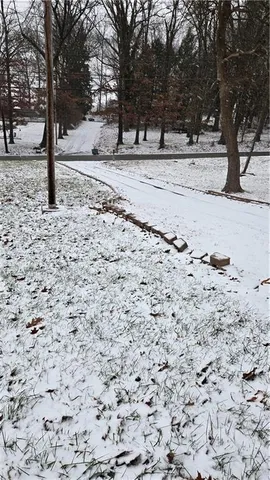 $1,695 | 2930 East Hardies Road, Gibsonia, PA 15044