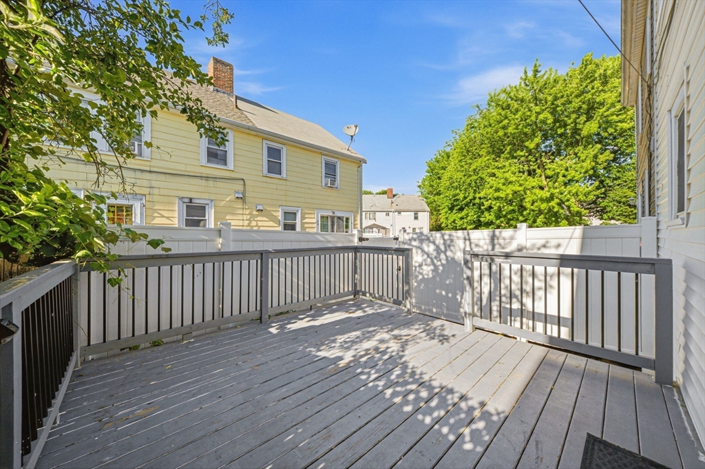 19 Keyes Street Quincy, MA 02169 - Photo 12 of 36