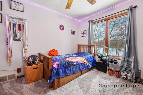 $599,900 | 10999 Sandy Oak Trail, Cedar Springs, MI 49319