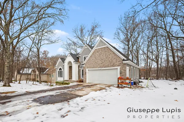 $599,900 | 10999 Sandy Oak Trail, Cedar Springs, MI 49319