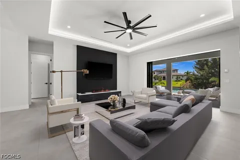 $1,150,000 | 2833 Southwest 17th Place, Cape Coral, FL 33914