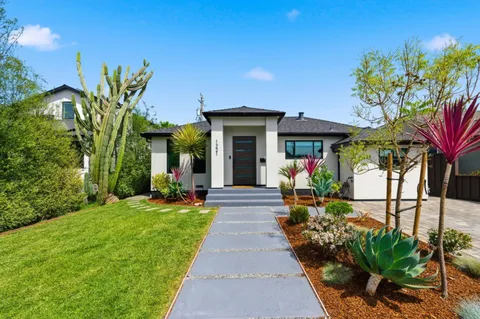 $2,098,000 | 1221 Carlisle Drive, San Mateo, CA 94402